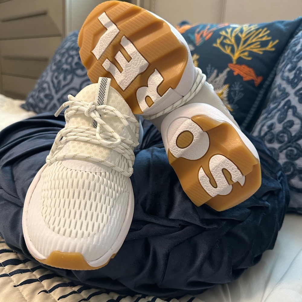 New without box SOREL Shoe